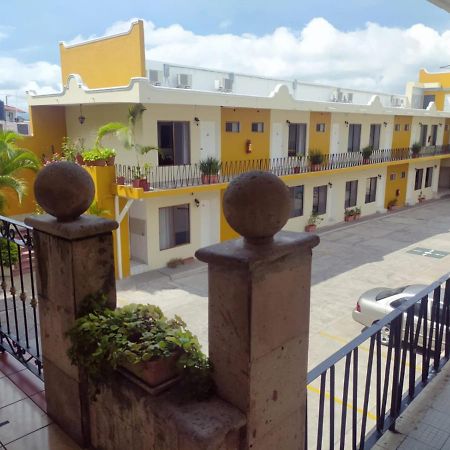 Hotel Villa Las Rosas Tepic Exterior foto